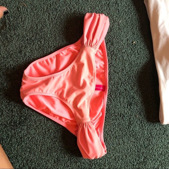 ✨✨SOLD✨✨Bikini - Picture 5 of 5